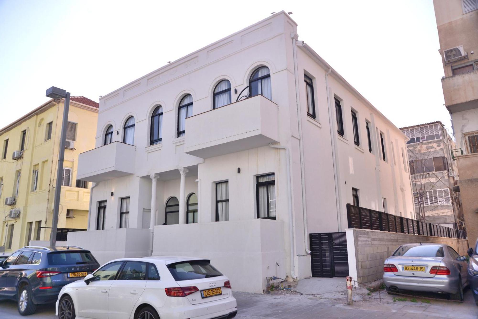 Yona 8 Bed & Breakfast Тел Авив Екстериор снимка